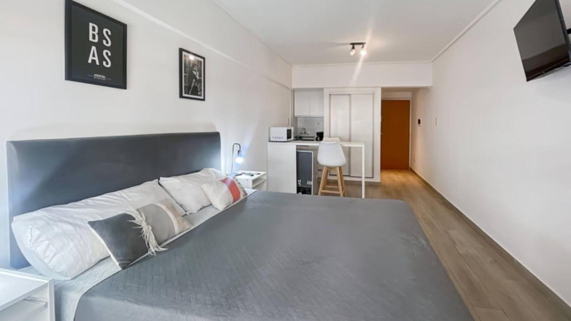 Modern With Amenities In The Heart Of The -u8