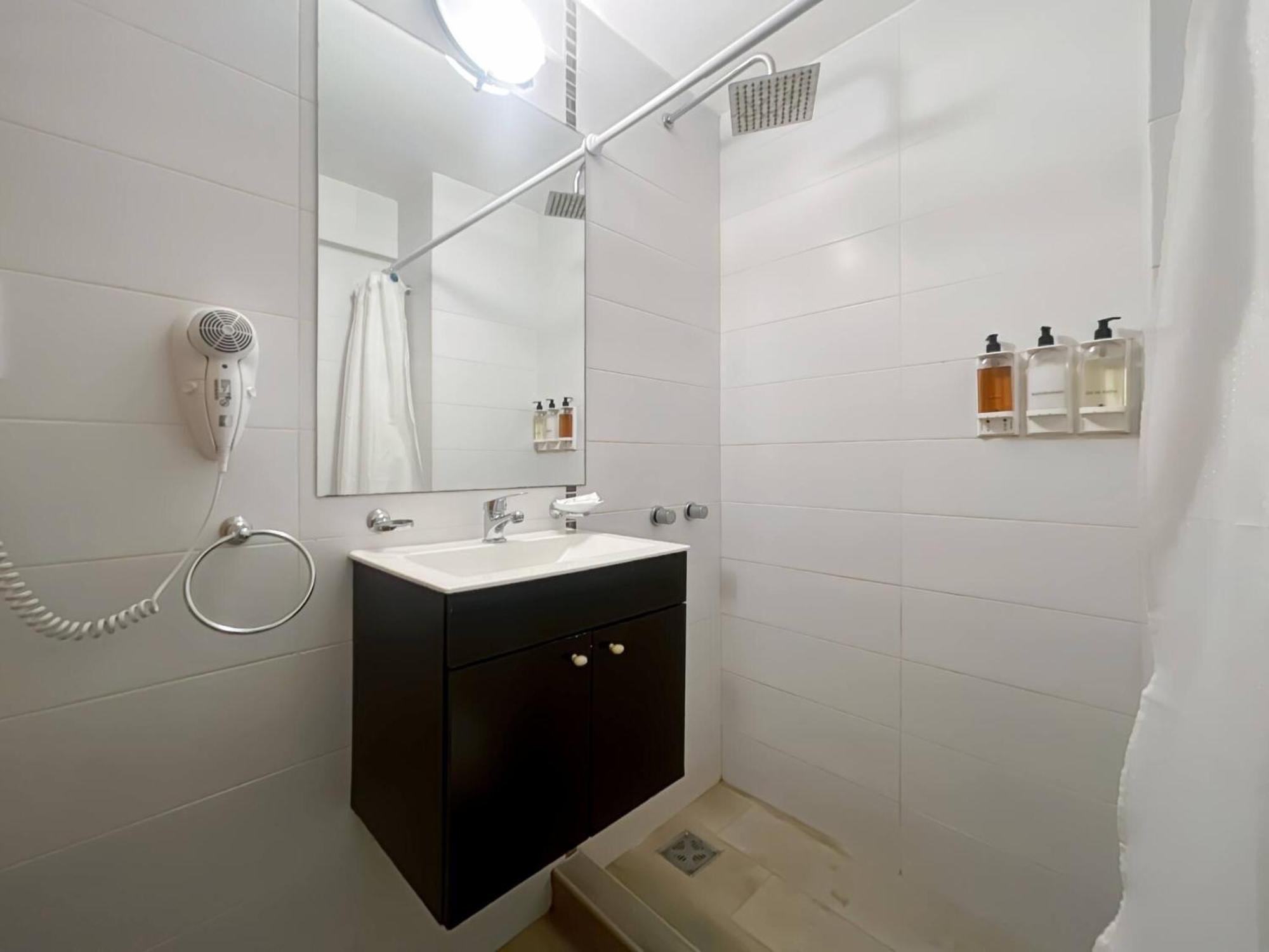 Modern With Amenities In The Heart Of The -u8 Apartamento *