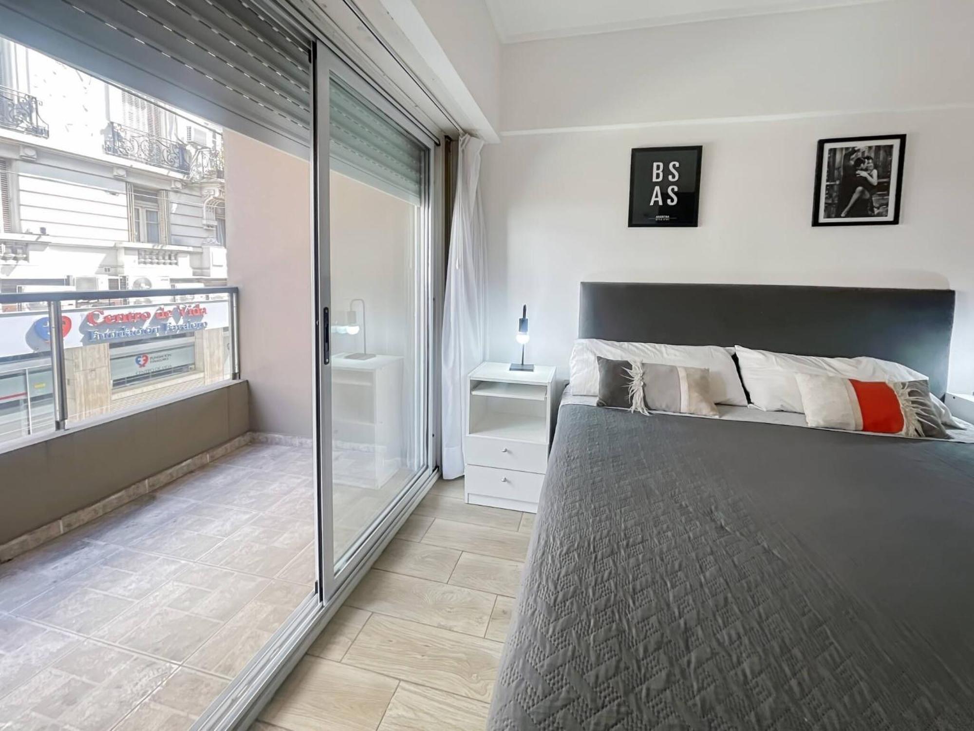 Modern With Amenities In The Heart Of The -u8 Ciudad Autónoma de Buenos Aires